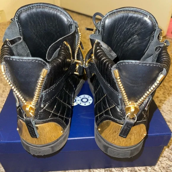 SOLD Giuseppe Zanotti Black Leather High Top Sneaker 36.5 Gold - Picture 5 of 7